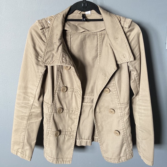 H&M Light Jacket π§₯ - Picture 4 of 5